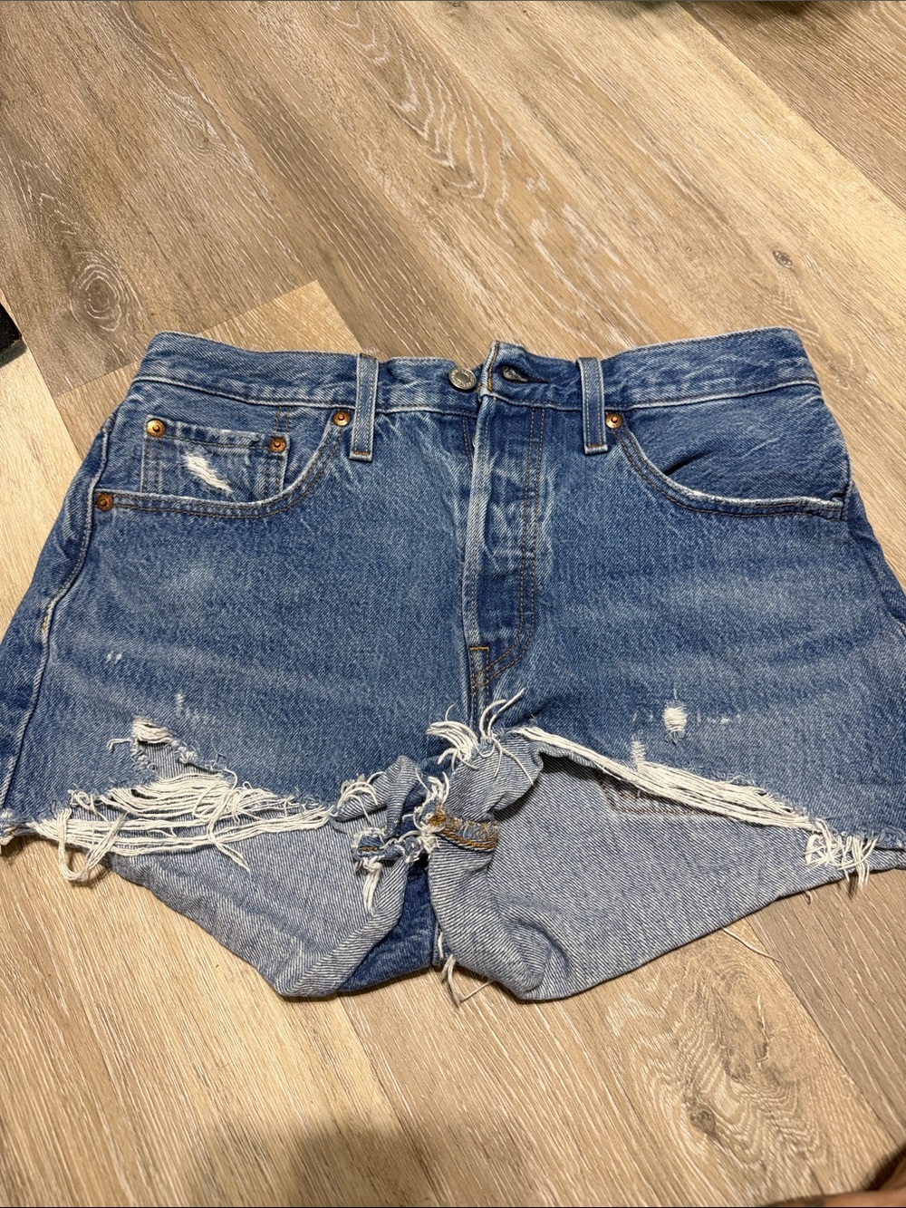 Levi's 501 Frayed Medium Blue Denim Cutoff Shorts size 28